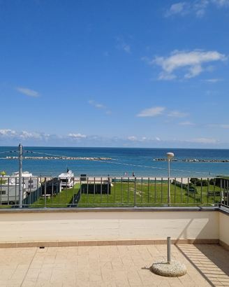 Casa vacanza fano mare CIN IT041013C2MJDFNG7F