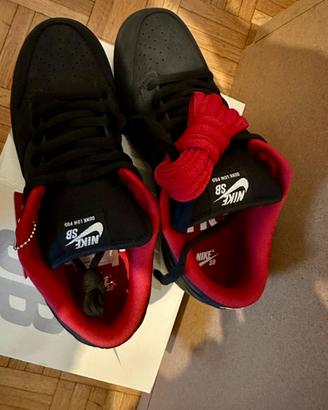 Nike dunk x supreme