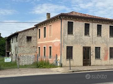 VILLA SINGOLA A SAN GIORGIO IN BOSCO