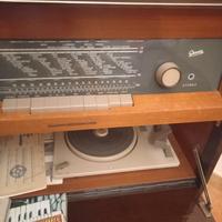 Mobile radio giradischi Graetz vantaggi anni 60