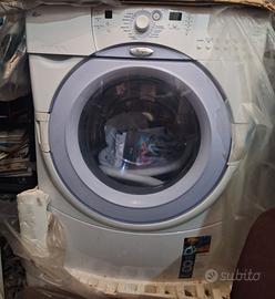 Lavatrice Whirlpool  8 kg nuova mai usata
