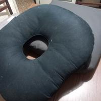 Cuscino antidecubito a ciambella in fibra cava