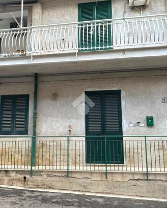 5 LOCALI A VILLABATE
