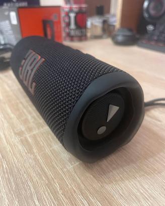 Cassa Bluetooth JBL Flip 6 - Pari al nuovo