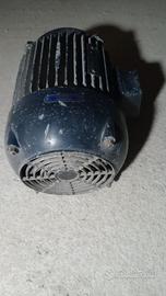 MOTORE ELETTRICO TRIFASE 5,5 KW 7,5 CV -2880 GIRI