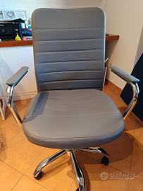 Poltrona da ufficio Tyler grigio, marca  Tomasucci