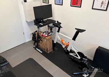 Wahoo KICKR MOVE + Zwift Cog, ventilatore HEADWIND