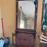 Cappottiera in legno d'epoca