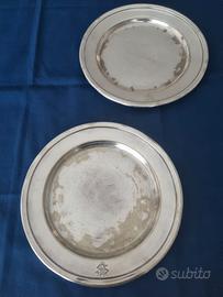 Coppia di piatti in peltro antichi fine '800