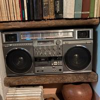 Vintage JVC Boombox Model RC-M90JW