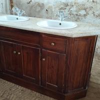 mobile bagno in legno e marmo