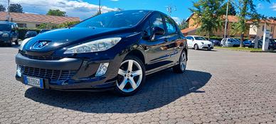 Peugeot 308 nera