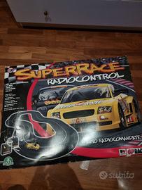 Pista auto radiocomandate