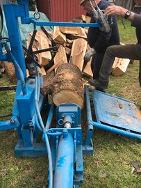 Spaccalegna idraulico a tre punti