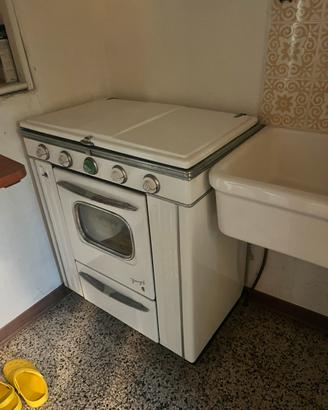 Cucina a gas modello d'epoca Gasfire anni '50