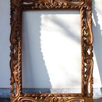 Cornice Grande in Legno Intagliato a mano