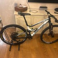 Lapierre full carbon XR 529