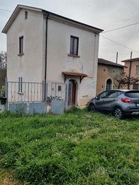 Casa indipendente con terreno