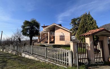 Casa indipendente a Castelnuovo Nigra 3 locali
