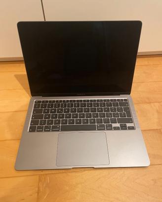 MacBook Air (Retina, 13 pollici, 2020)
