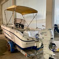 barca con motore