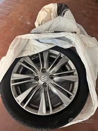 Set 4 gomme invernali su cerchi Suzuki 16’’