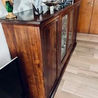 Credenza in legno noce stile antico