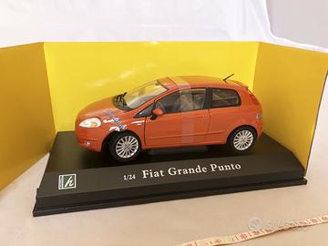 MODELLO AUTO FIAT GRANDE PUNTO ARANCIONE NO BURAGO