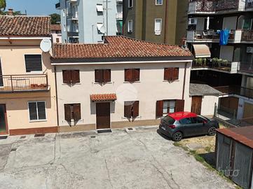 CASA DI CORTE A VERONA