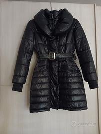 Cappotto imbottito lungo  con cintura 
