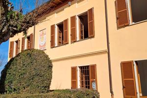 Trif ristrutt. + n.3 garage+ area verde + terreno