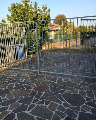 Recinto / gabbia per cani in metallo zincato – €70