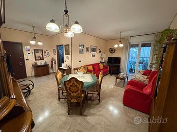 Appartamento semi ristrutturato