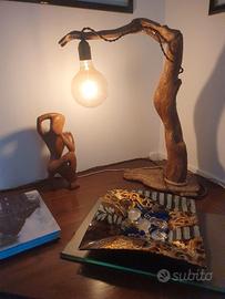 lampada in legno