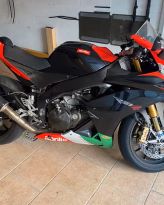 APRILIA RSV4 APRC Special Edition anno 2011