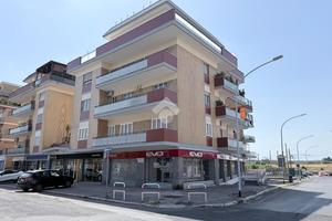 4 LOCALI A ROMA