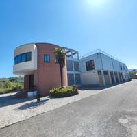 Uffici - Capannone - Locale commeciale prodittivo