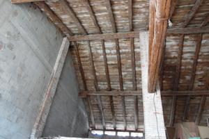 Terreno zona centrale + rustico Caerano S. Marco