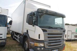 Scania P270 3 assi Cassa Isotermica