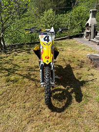 Suzuki RM 125 TARGATO