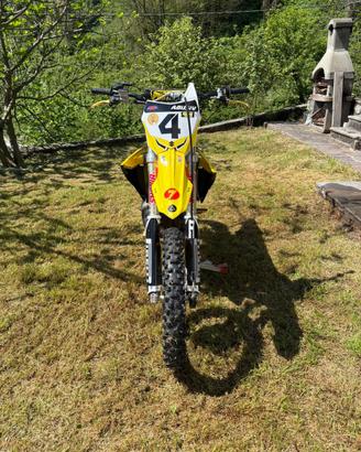 Suzuki RM 125 TARGATO