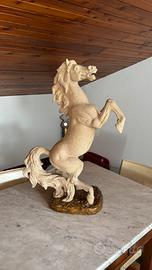 Scultura Cavallo Rampante