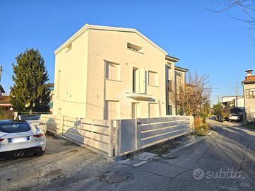 VILLA SINGOLA A CURTAROLO