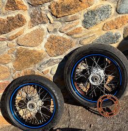 Cerchi gomme e corona x km 