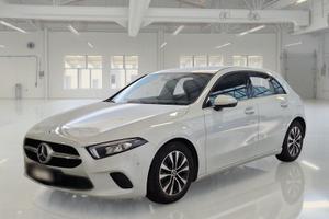 MERCEDES-BENZ A 180 d Automatic Business Extra 5 P