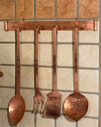 UTENSILI DA CUCINA IN RAME