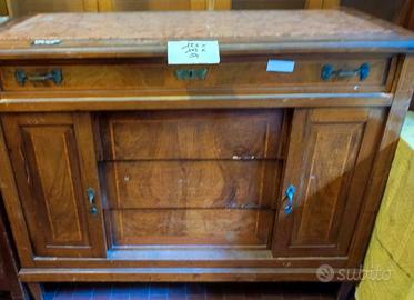 Mobile vintage a 2 ampi cassetti,presenta qualche