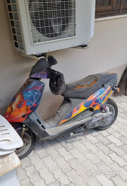 C E R C O malaguti f12 Dragon