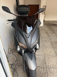 Yamaha x max
