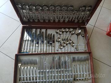 Servizio posate 75 pezzi